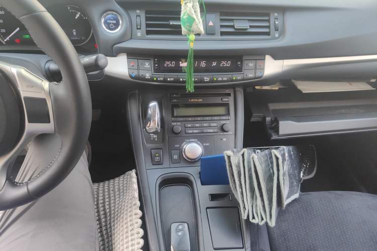 Used Lexus CT 2012 CT200h Elite Edition Audio And AC Panel