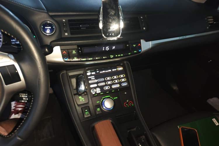 Used Lexus CT 2012 CT200h Premier Edition Audio And AC Panel