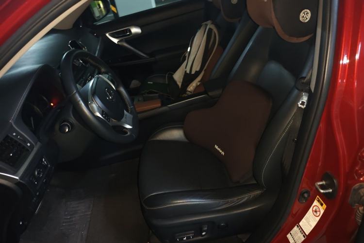 Used Lexus CT 2012 CT200h Premier Edition Left Front Seat