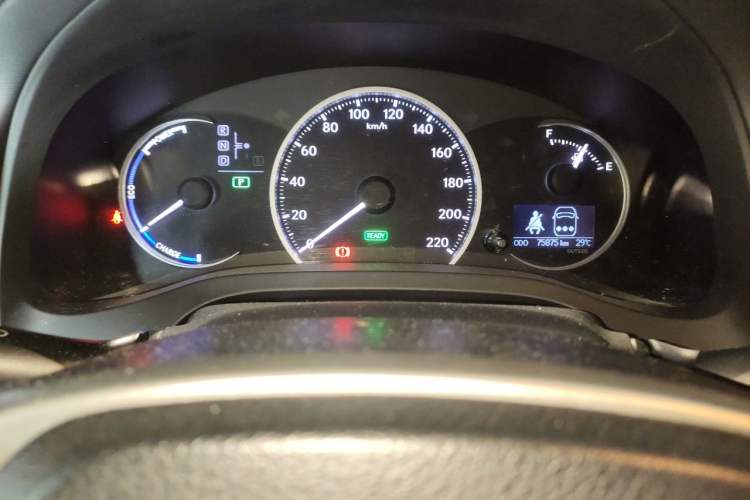 Used Lexus CT 2012 CT200h Elite Edition Odometer Close Up