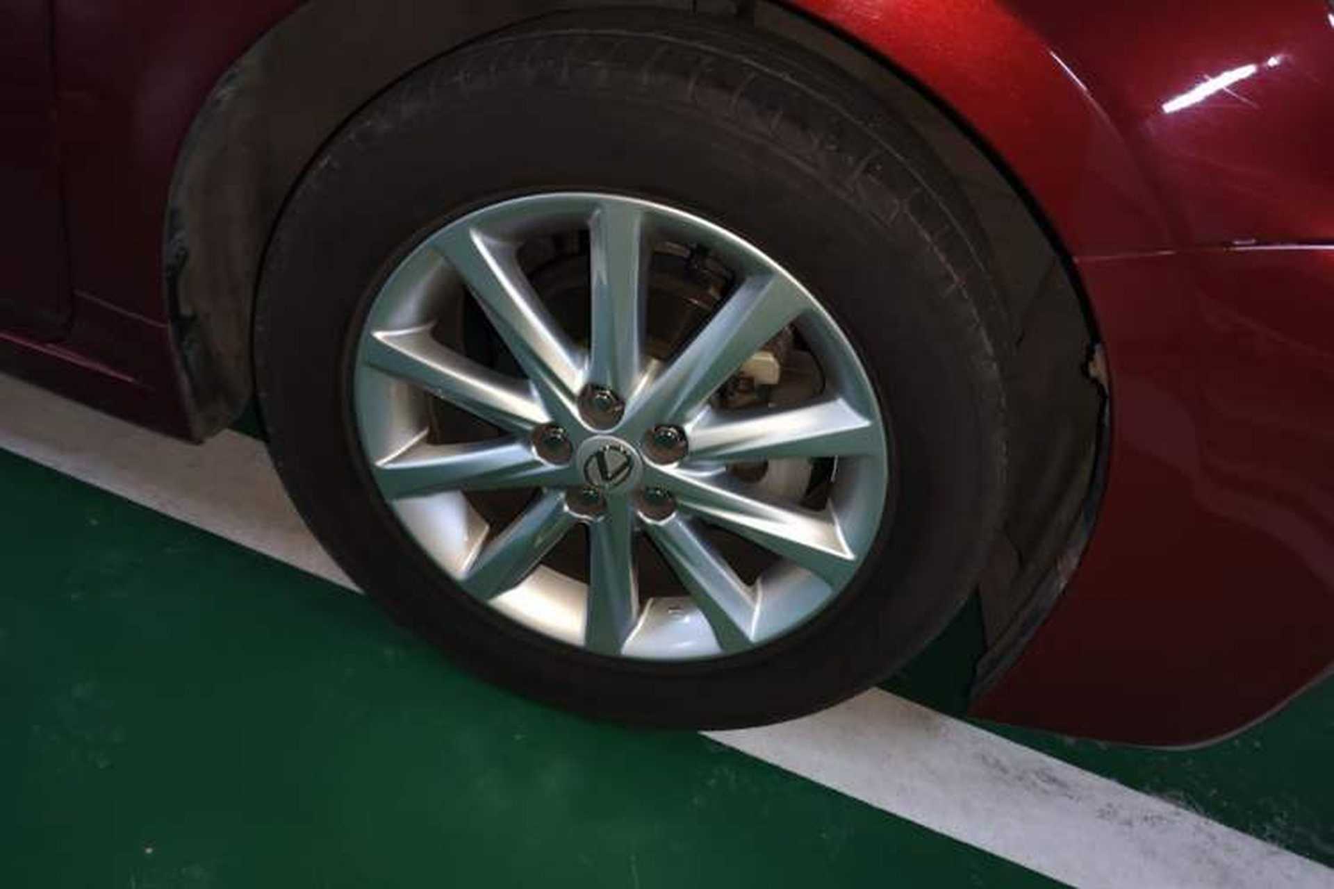 Used Lexus CT 2012 CT200h Premier Edition Right Front Wheel Hub