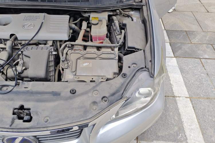 Used Lexus CT 2012 CT200h Elite Edition Engine Bay Left