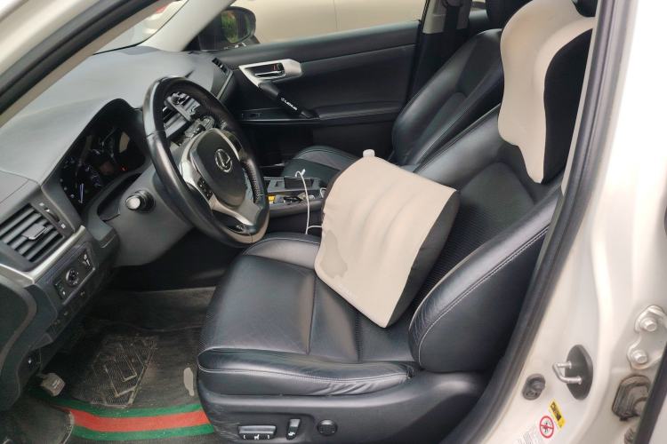 Used Lexus CT 2012 CT200h Premier Edition Left Front Seat