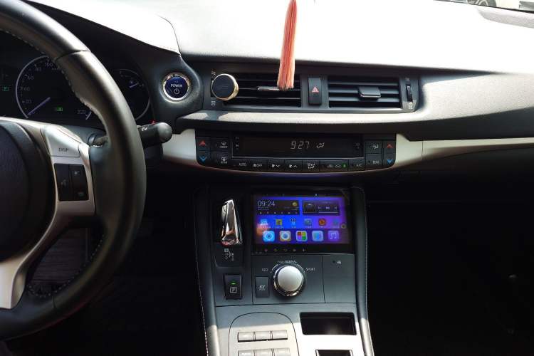 Used Lexus CT 2012 CT200h Elite Edition Audio And AC Panel
