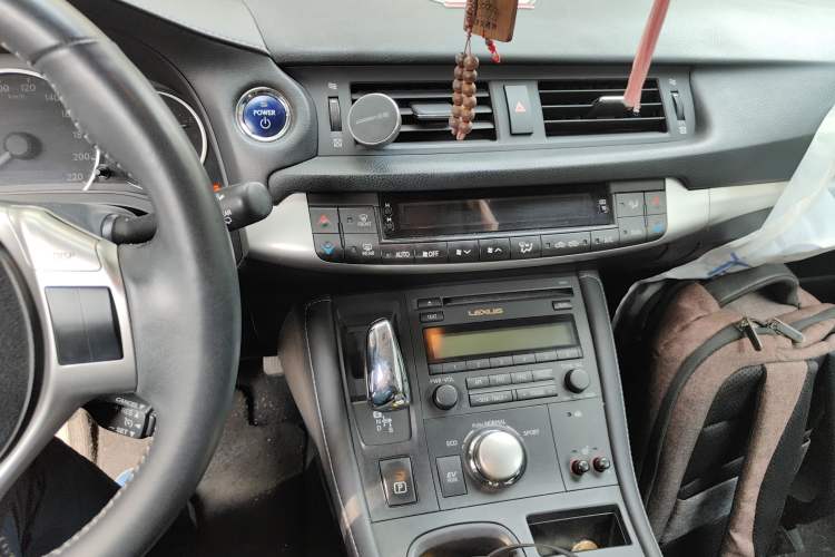 Used Lexus CT 2012 CT200h Premier Edition Audio And AC Panel