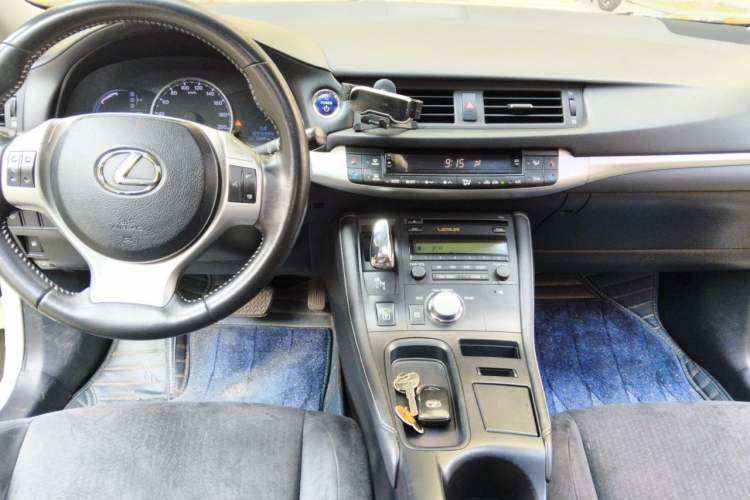 Used Lexus CT 2012 CT200h Elite Edition Center Console