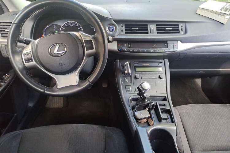 Used Lexus CT 2012 CT200h Elite Edition Center Console