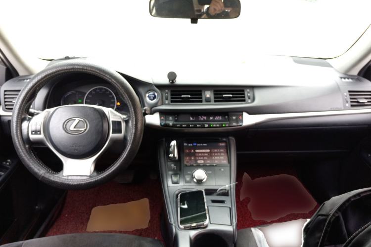 Used Lexus CT 2012 CT200h Elite Edition Center Console