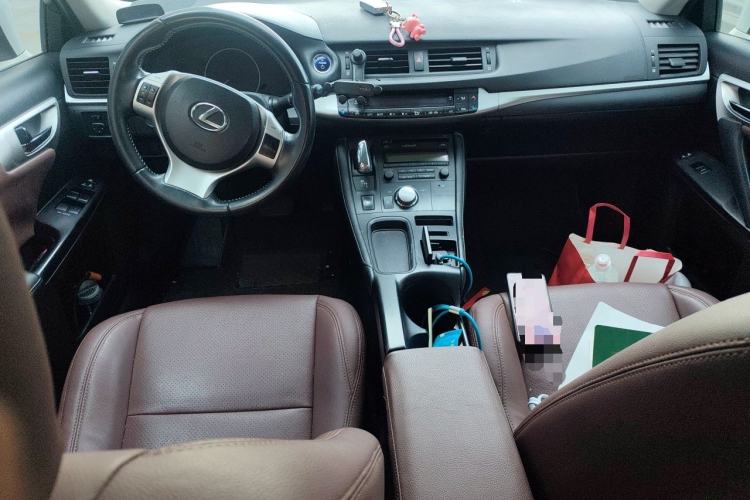 Used Lexus CT 2012 CT200h Elite Edition Center Console