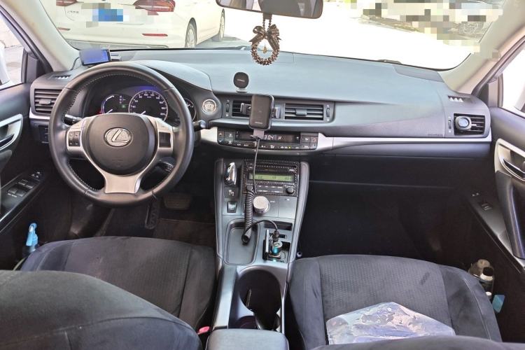 Used Lexus CT 2012 CT200h Elite Edition Center Console