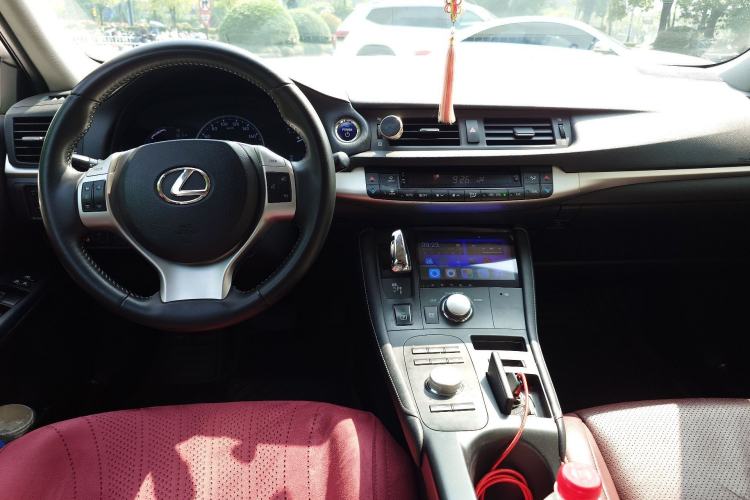 Used Lexus CT 2012 CT200h Elite Edition Center Console