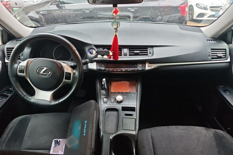 Used Lexus CT 2012 CT200h Elite Edition Center Console