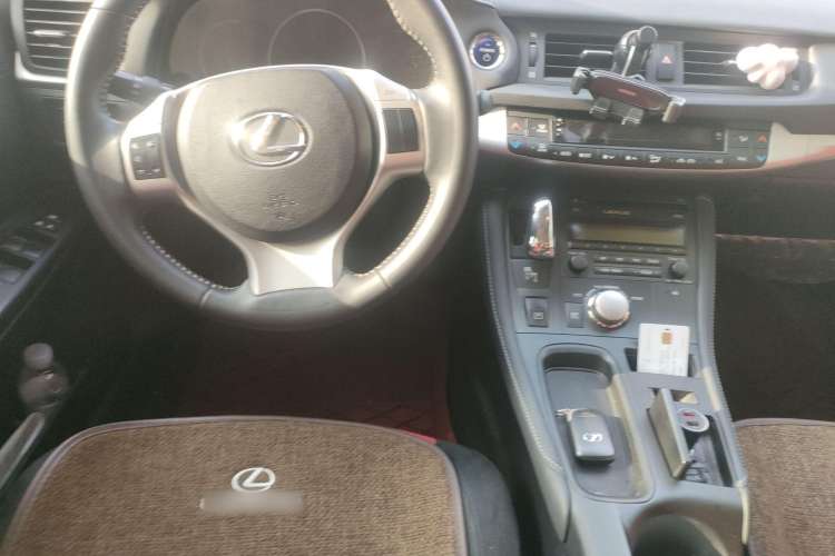 Used Lexus CT 2012 CT200h Elite Edition Center Console