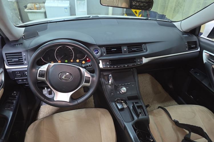 Used Lexus CT 2012 CT200h Elite Edition Center Console
