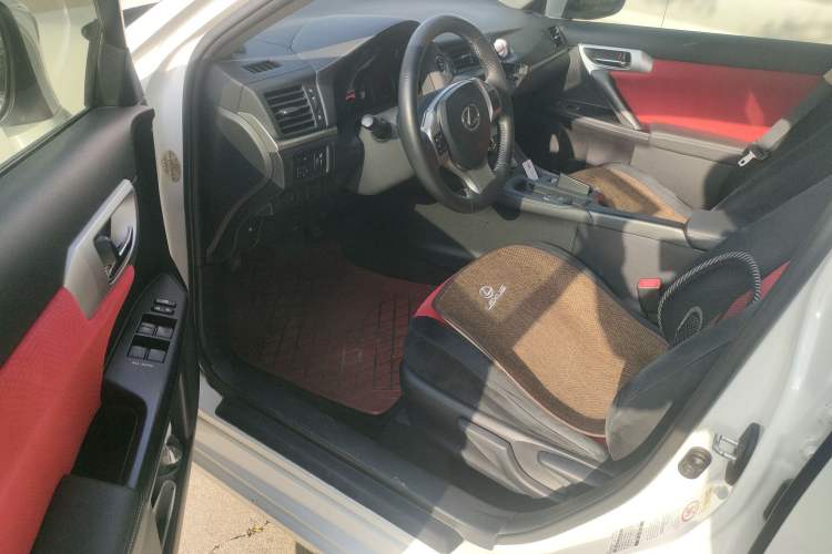 Used Lexus CT 2012 CT200h Elite Edition Driver Seat
