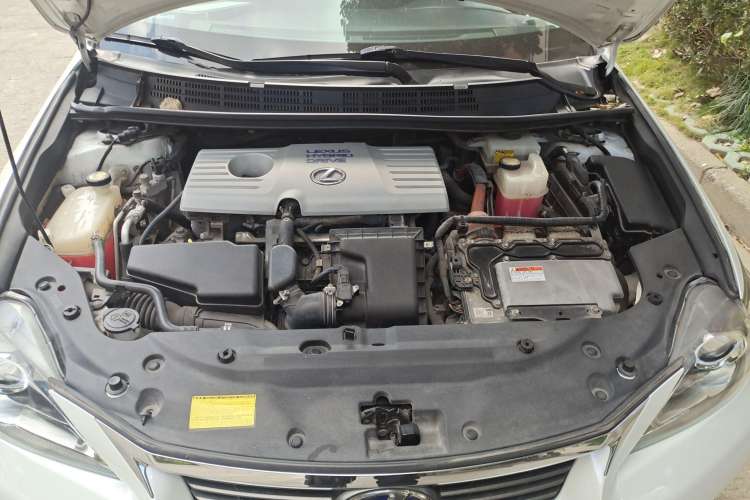Used Lexus CT 2012 CT200h Elite Edition Engine Bay