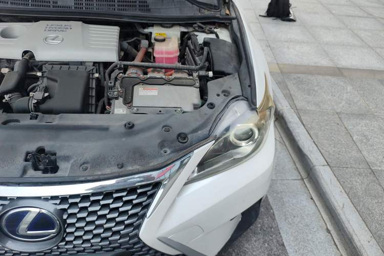 Used Lexus CT 2012 CT200h Elite Edition Engine Bay Left