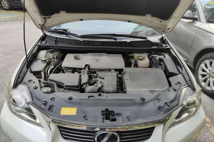Used Lexus CT 2012 CT200h Premier Edition Engine Bay