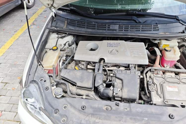 Used Lexus CT 2012 CT200h Elite Edition Engine Bay Right