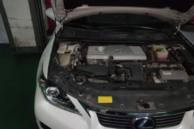Used Lexus CT 2012 CT200h Elite Edition Engine Bay Right