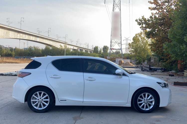 Used Lexus CT 2012 CT200h Premier Edition Exterior 2