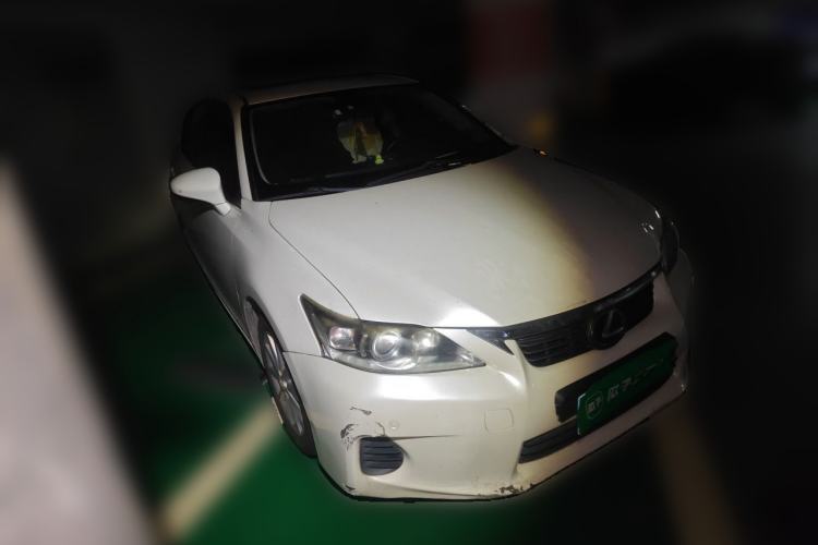 Used Lexus CT 2012 CT200h Elite Edition Front Right 45 Deg