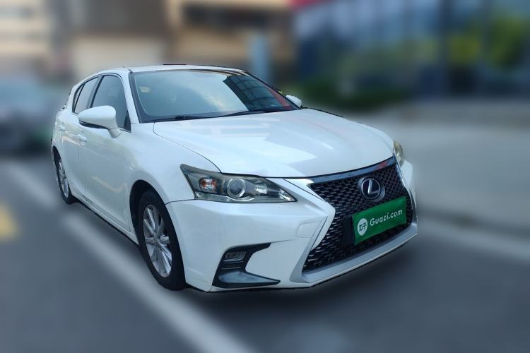 Used Lexus CT 2012 CT200h Elite Edition Front Right 45 Deg