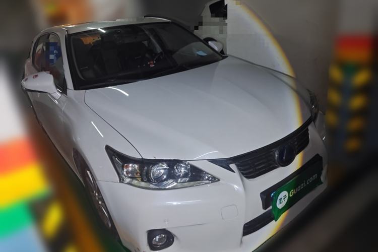 Used Lexus CT 2012 CT200h Elite Edition Front Right 45 Deg