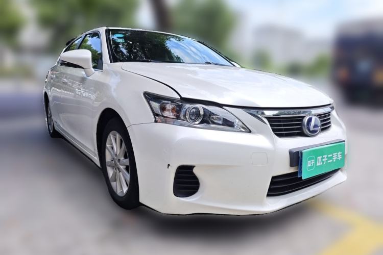 Used Lexus CT 2012 CT200h Elite Edition Front Right 45 Deg