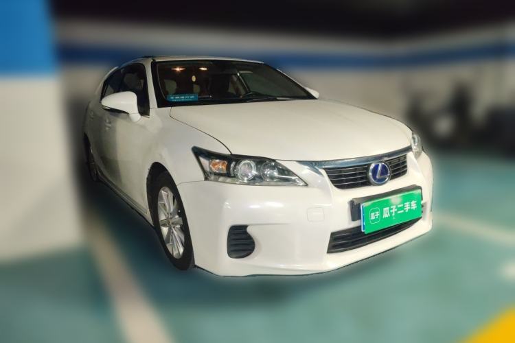 Used Lexus CT 2012 CT200h Elite Edition Front Right 45 Deg