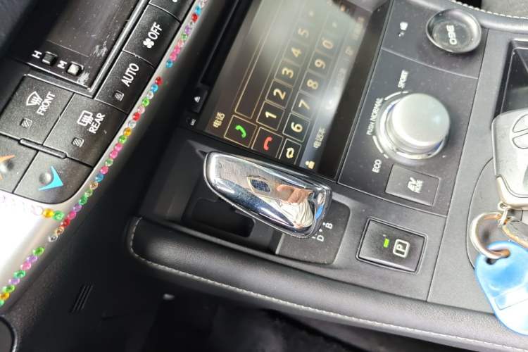 Used Lexus CT 2012 CT200h Elite Edition Gear Lever