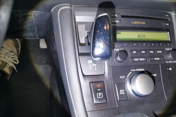 Used Lexus CT 2012 CT200h Elite Edition Gear Lever