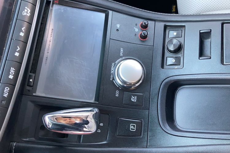 Used Lexus CT 2012 CT200h Premier Edition Interior 6