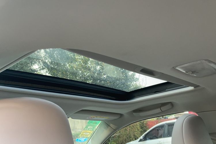 Used Lexus CT 2012 CT200h Premier Edition Interior 8