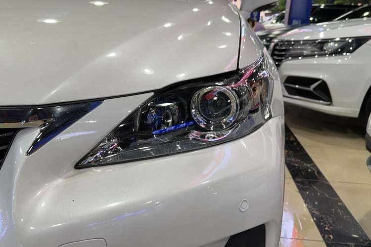 Used Lexus CT 2012 CT200h Elite Edition Left Front Headlight