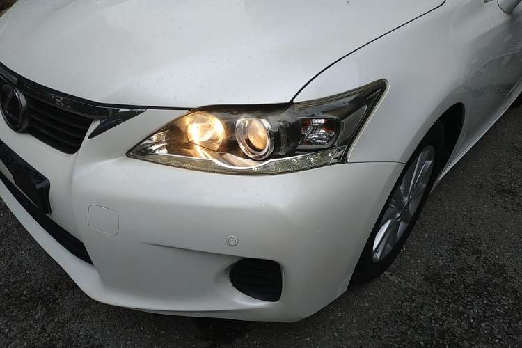 Used Lexus CT 2012 CT200h Elite Edition Left Front Headlight