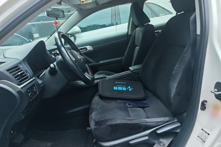 Used Lexus CT 2012 CT200h Elite Edition Left Front Seat