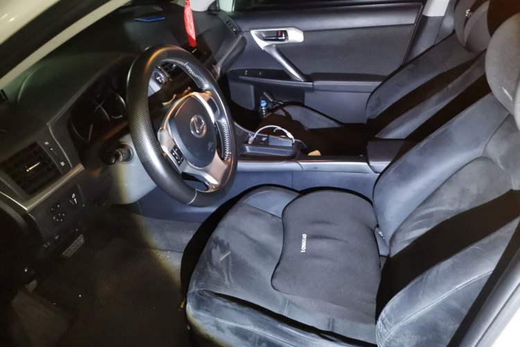 Used Lexus CT 2012 CT200h Elite Edition Left Front Seat