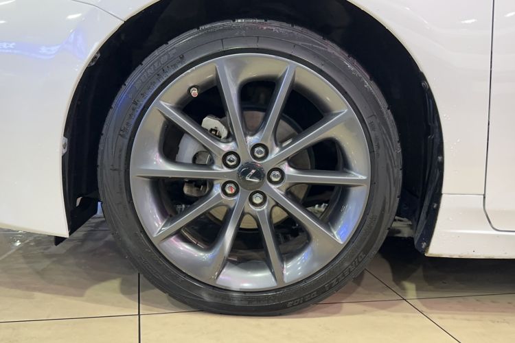 Used Lexus CT 2012 CT200h Elite Edition Left Front Wheel Hub