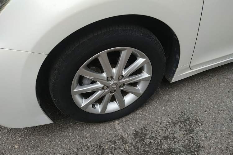 Used Lexus CT 2012 CT200h Elite Edition Left Front Wheel Hub