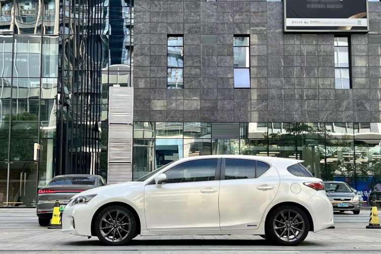 Used Lexus CT 2012 CT200h Elite Edition Left Side