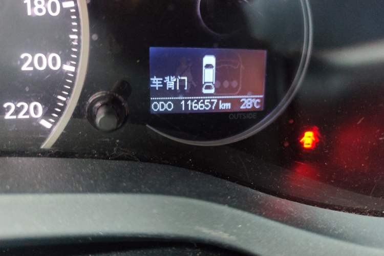 Used Lexus CT 2012 CT200h Elite Edition Odometer Close Up