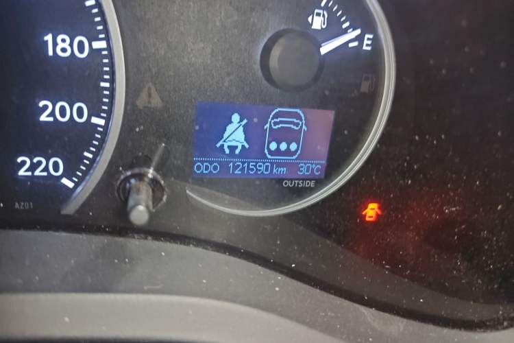 Used Lexus CT 2012 CT200h Elite Edition Odometer Close Up