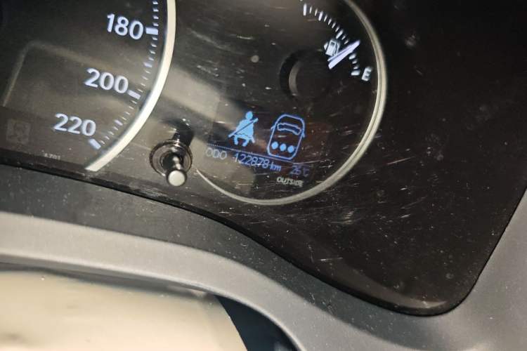 Used Lexus CT 2012 CT200h Elite Edition Odometer Close Up