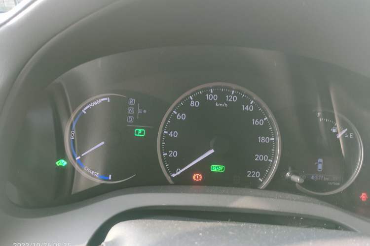 Used Lexus CT 2012 CT200h Elite Edition Odometer Close Up