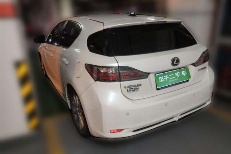 Used Lexus CT 2012 CT200h Elite Edition Rear Left 45 Deg