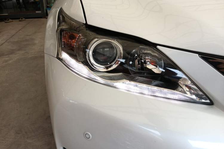 Used Lexus CT 2012 CT200h F-Sport Right Front Headlight