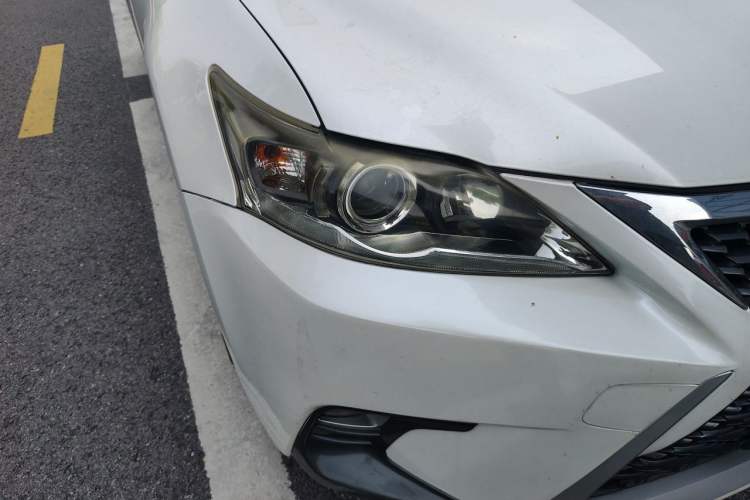 Used Lexus CT 2012 CT200h Elite Edition Right Front Headlight