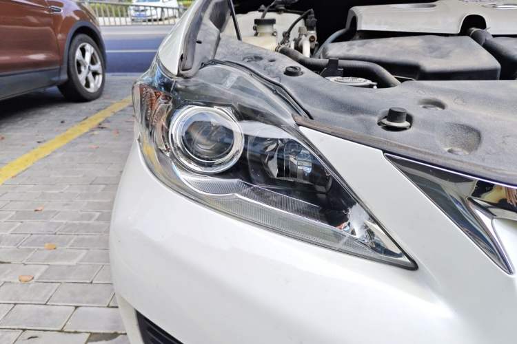 Used Lexus CT 2012 CT200h Elite Edition Right Front Headlight