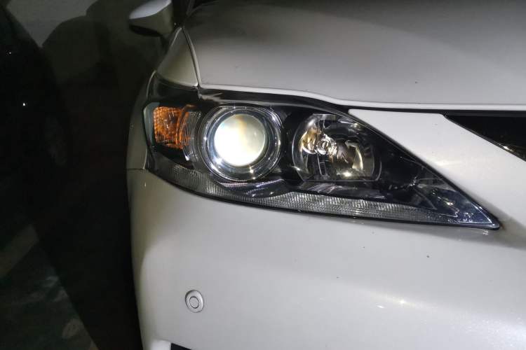 Used Lexus CT 2012 CT200h Elite Edition Right Front Headlight